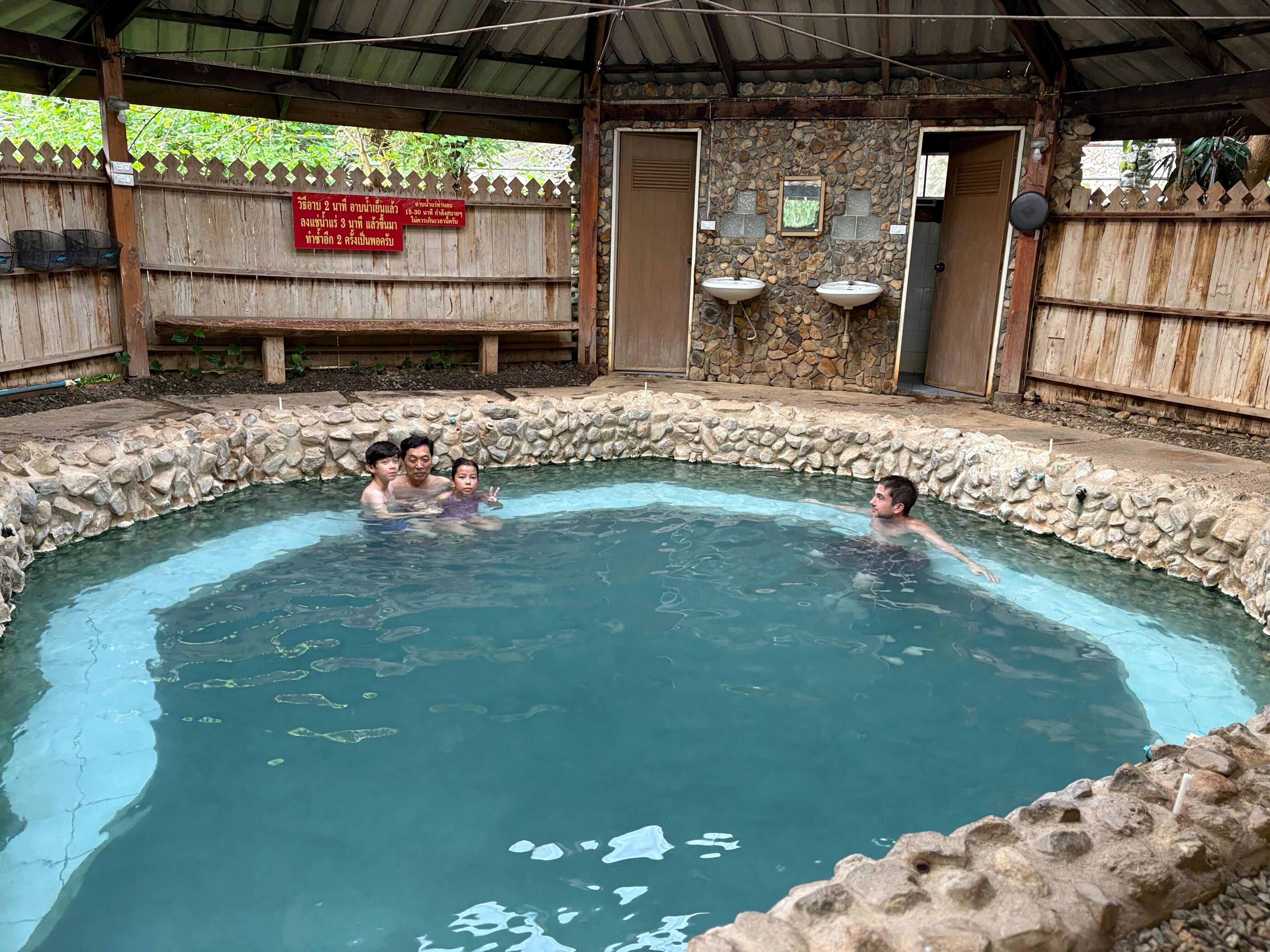 Pong Kwao Hot Springs 1